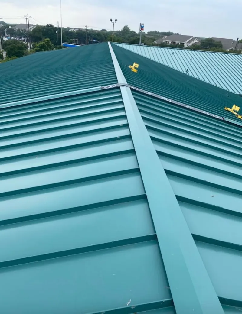 Green commercial metal roof ridge and valley for Metal Roof Repair in Citrus Springs